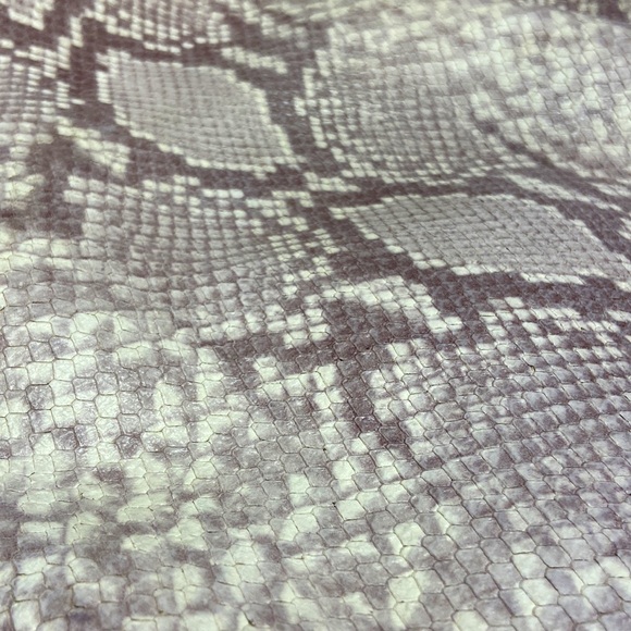 Michael Kors Snake skinned leather tote - Picture 5 of 10